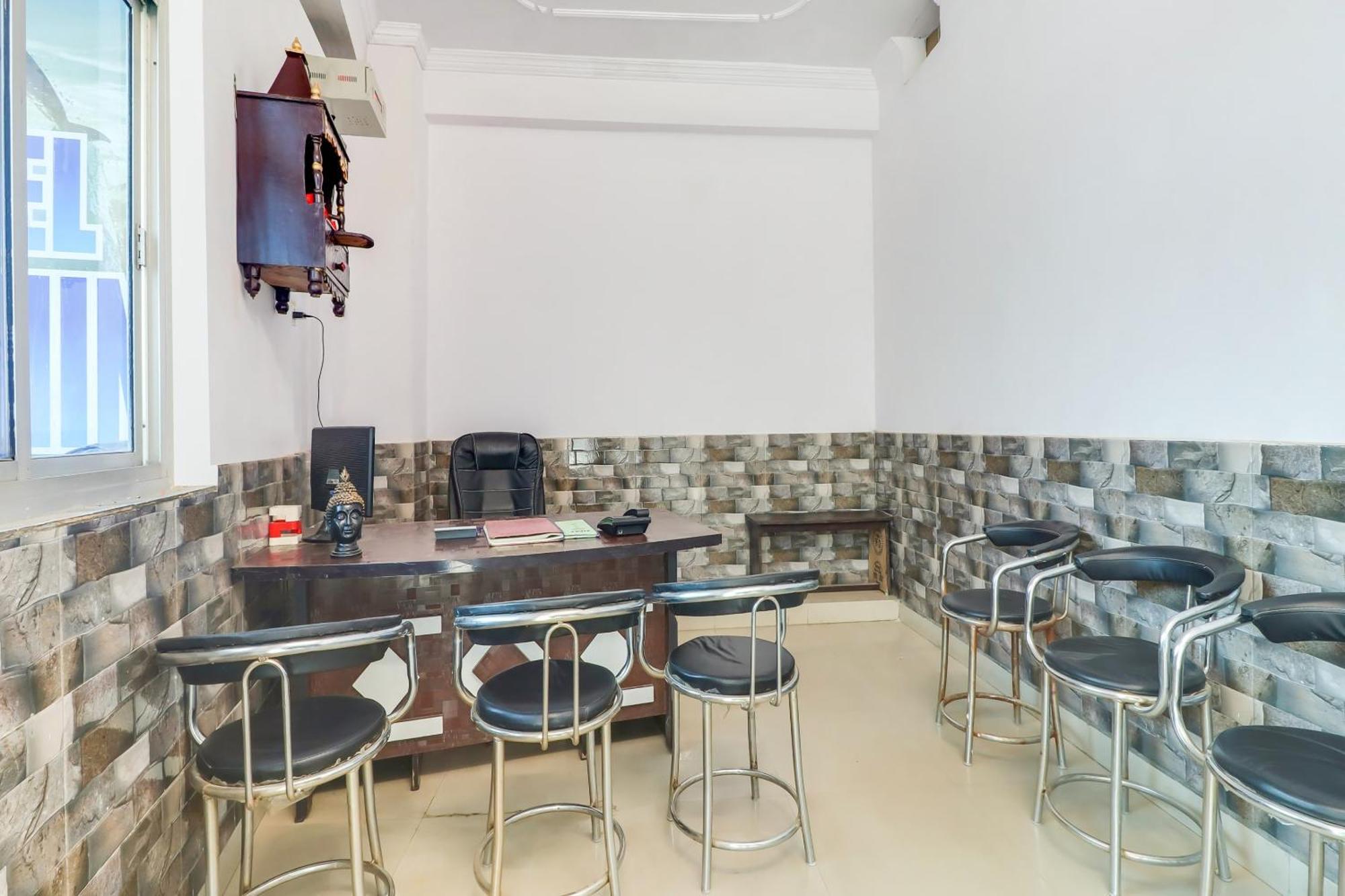 Oyo 76591-海豚酒店 勒克瑙 外观 照片